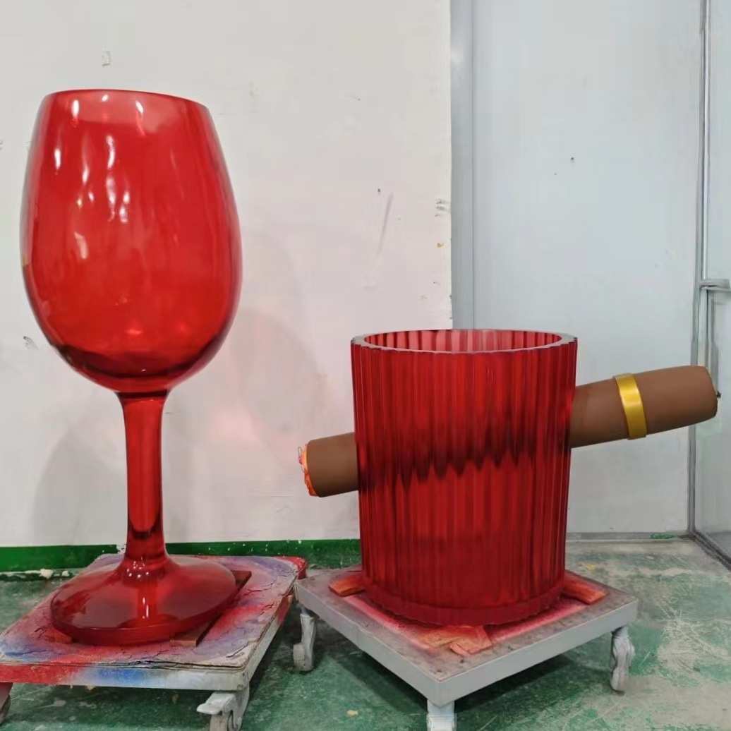 透明水晶树脂卡通IP公仔商业美陈摆件定制厂家拟人造型创意立体图片