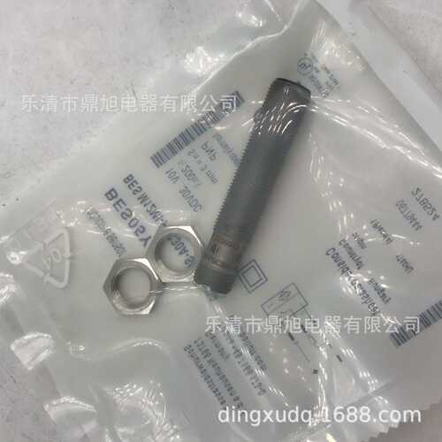 传感器BES M12MI-PSC30A-S04G-W09实物BES M12MI-PSC30B-S04G-W