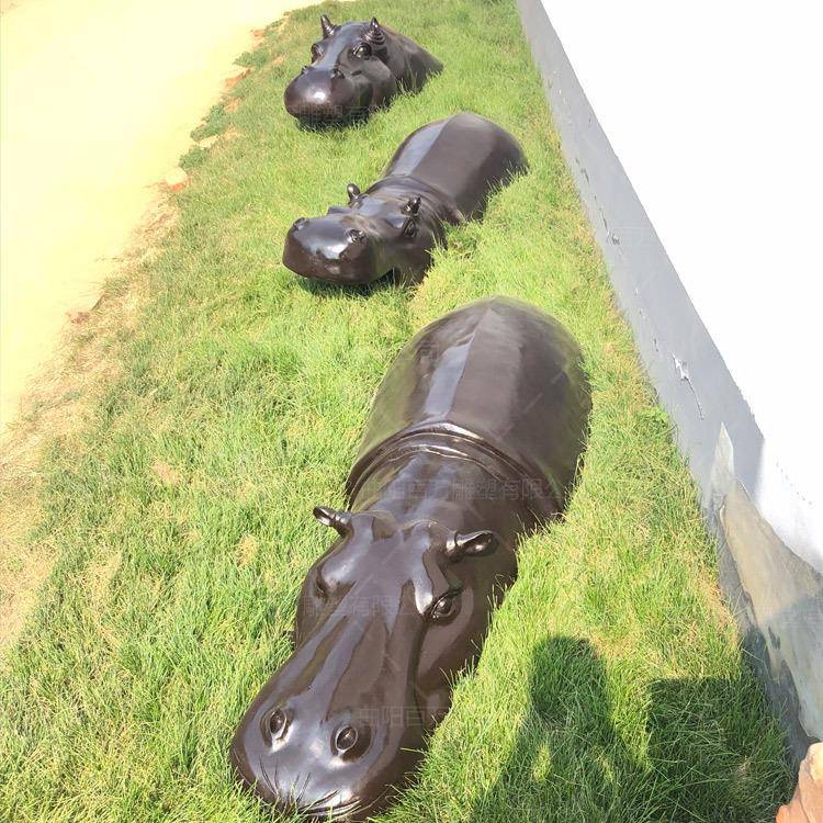 河马雕塑 喷泉河边雕塑摆件 园林草地玻璃钢雕塑价