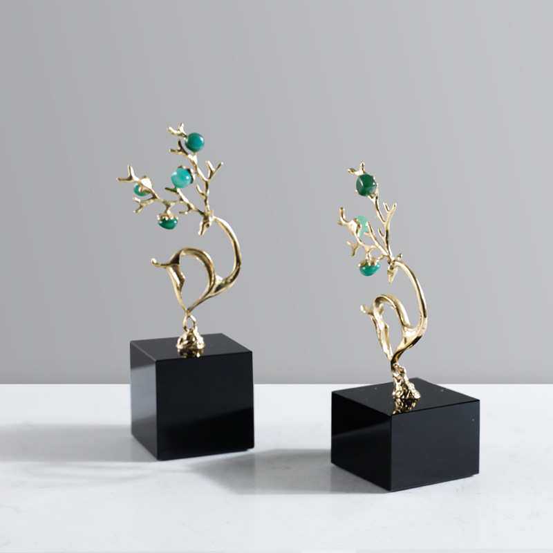 现代创意轻奢黑色水晶底座梅花鹿摆件办公室高档书房客厅饰品摆设