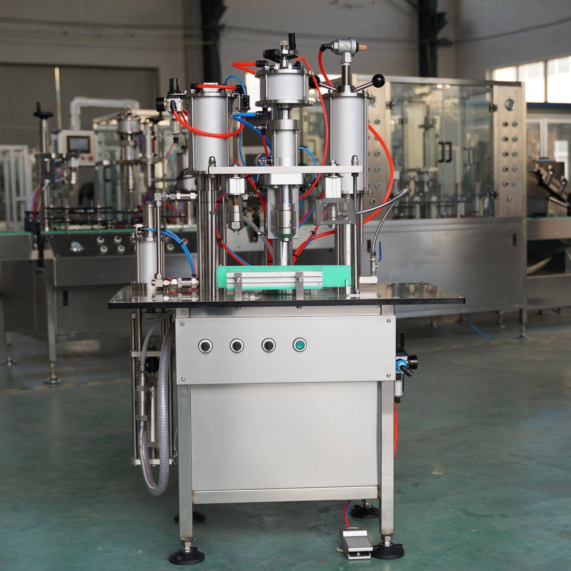 工业除尘气雾剂灌装机地板清洁喷雾灌装设备