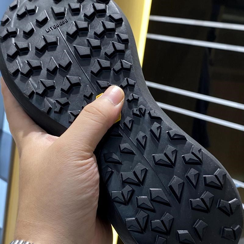 自留主推!巨好看!户外男士压胶拼接防水透气耐磨登山越野运动鞋 - 封面