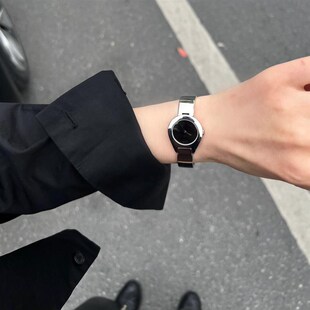 手镯式手表女高颜值小巧精致女士女款2025新款轻奢小众高级感女表