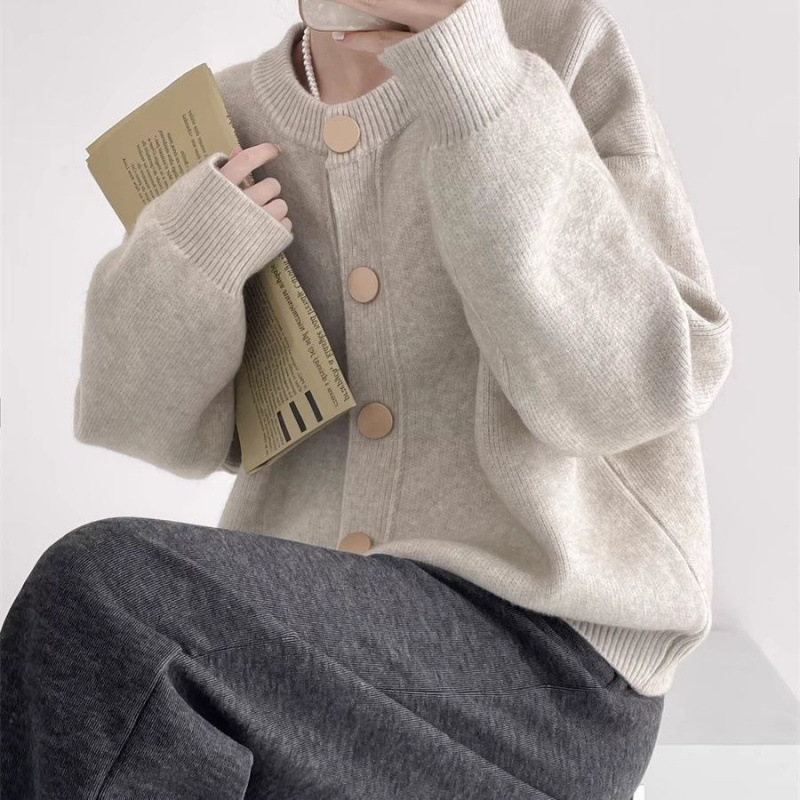 新款单排扣纯色针织毛衣外穿开