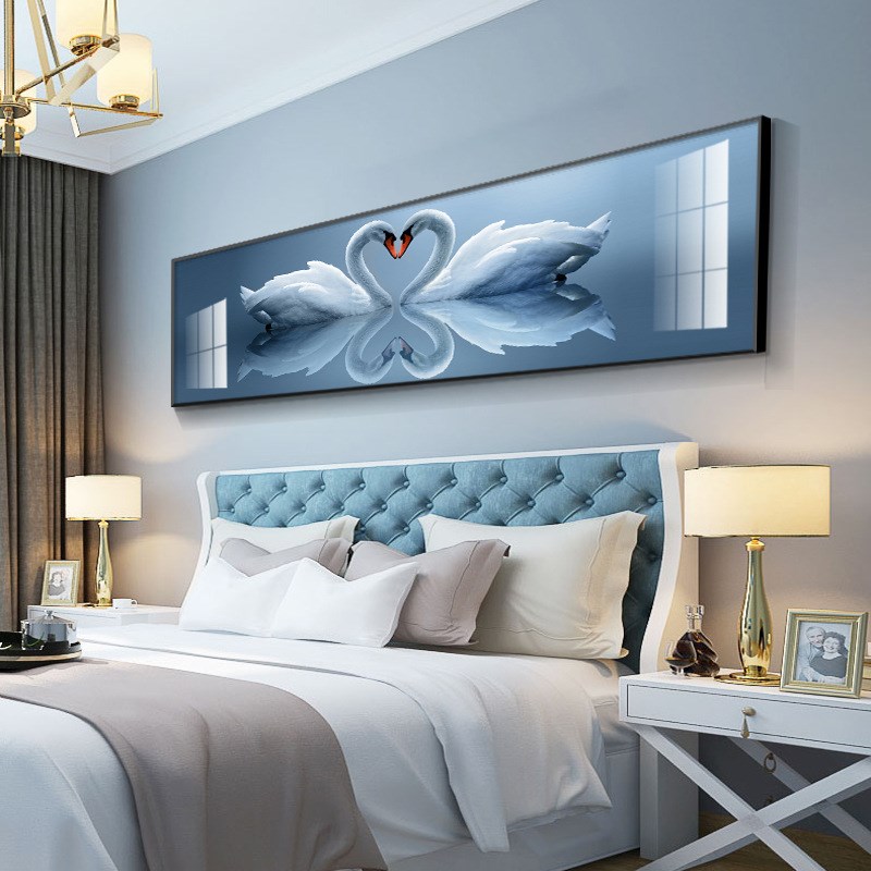 卧室床头装饰画背景墙温馨羽毛主卧现代简约房间挂画幸福天鹅壁画