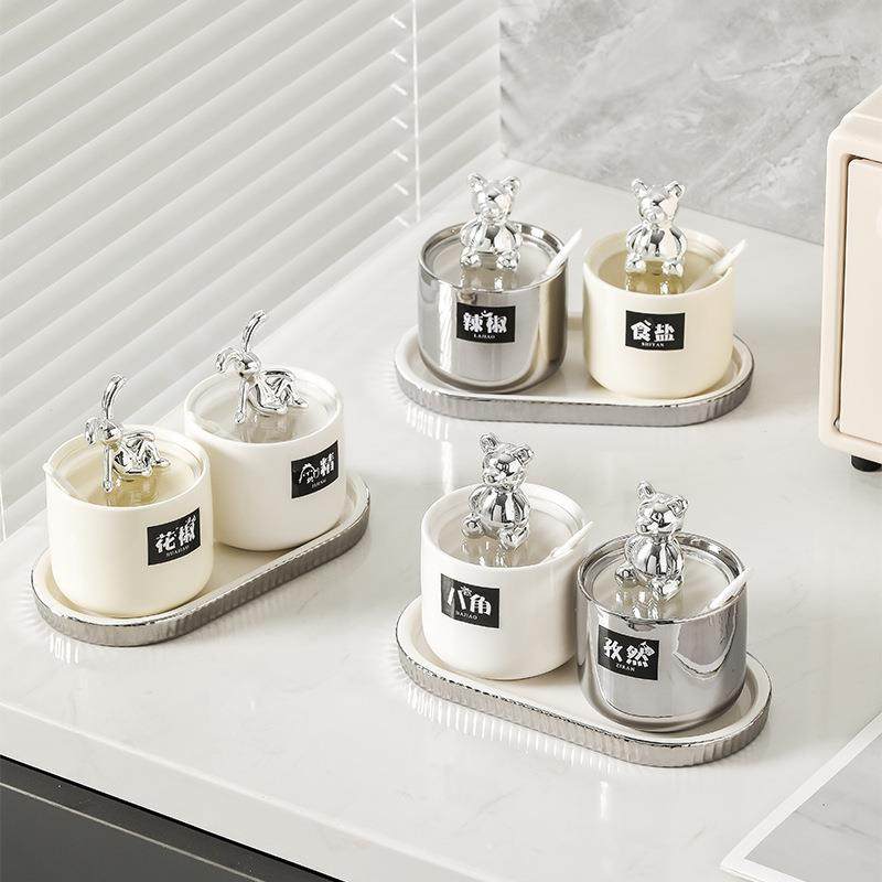 新款奶油风家用调味罐现代厨房收纳盐罐辣椒罐北欧简约陶瓷调料盒