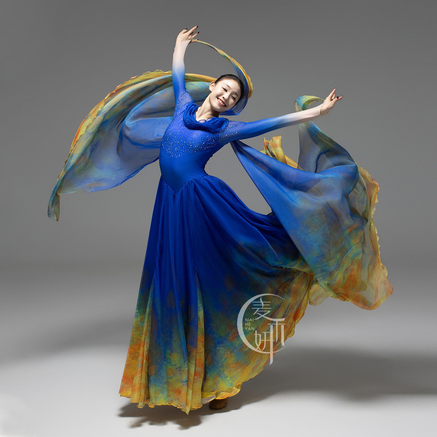 民族风舞蹈演出服女成人开场舞大摆裙飘逸雪纺练习服装星河麦浪