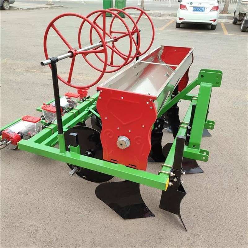 四轮悬挂款多功能蔬菜播种机 施肥起垄滴灌精播镇压一体机直销