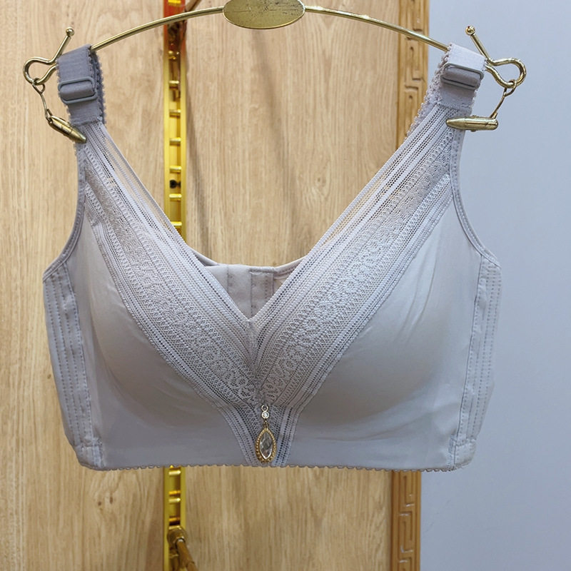 实体店女神款上薄下厚内衣女小胸聚拢上托收副乳无钢圈调整型内衣