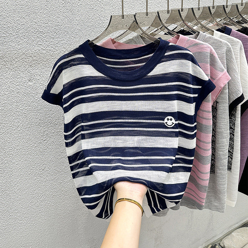 大尺码女装条纹文艺冰丝短袖女夏装撞色刺绣T恤衫宽松显瘦无袖上