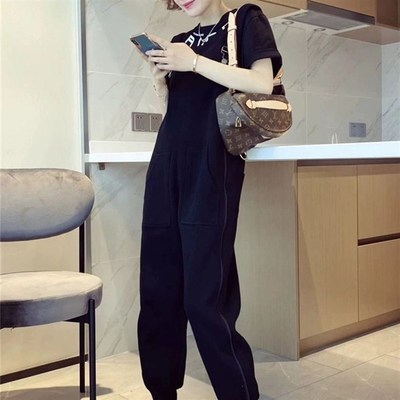 网红背带裤女2021秋季新款侧拉链韩版宽松休闲九分裤W减龄连体卫