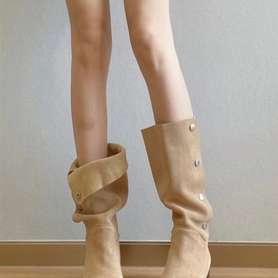 哇~ 太美啦,粗跟显瘦尖头气质皱褶靴子