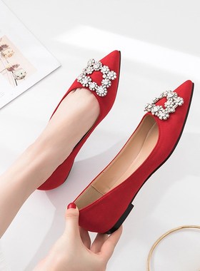 小码31 32 33平底水钻尖头单鞋女黑色工作鞋大码水钻方扣红色婚鞋