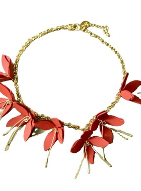 新款时尚夸张设计感喷漆红色花朵金色项链女潮流配饰品现货