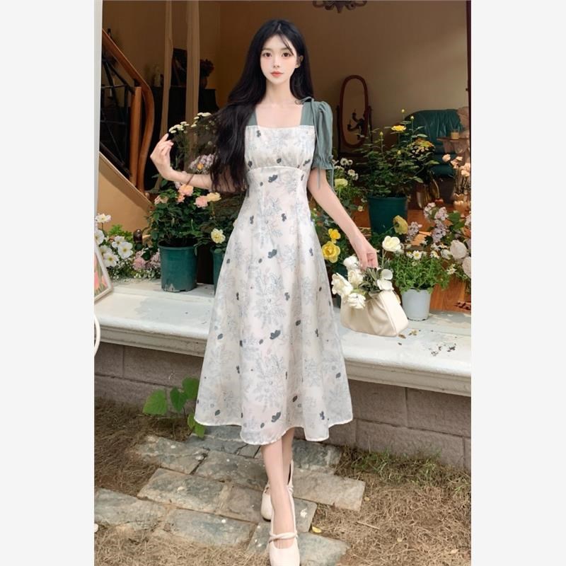 大码女装法式方领碎花连衣裙女夏季胖mm收腰显瘦气质拼接温柔裙子