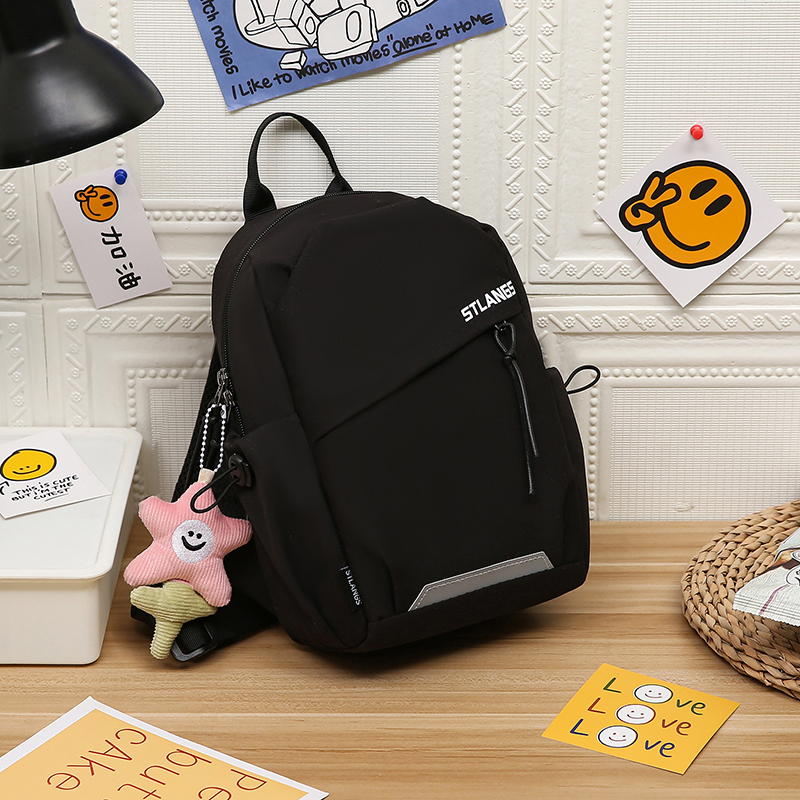 男童背包时尚小包潮儿童包包大容量简约斜挎胸包上课小学生单肩包