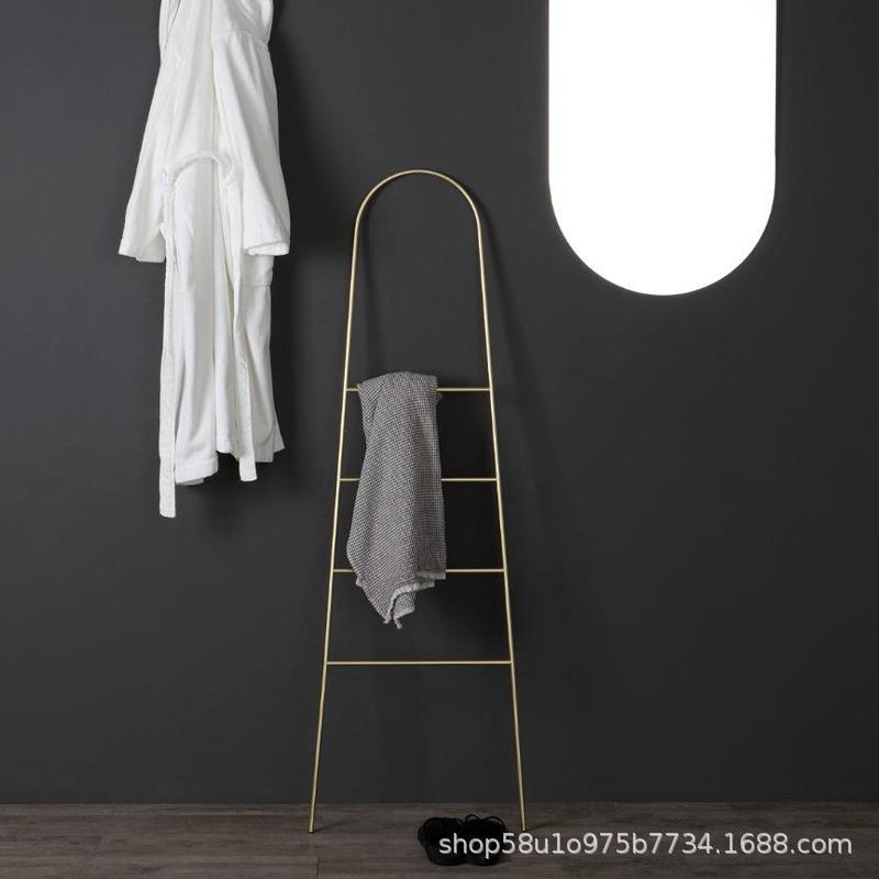 北欧简约风浴室免打孔立式毛巾架卫生间可移动金色阶梯式浴巾架
