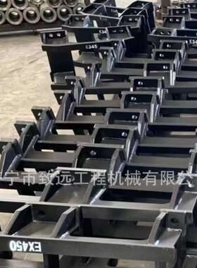 SK挖机250 260 270 330 350 380 460 480 500引导轮前叉 ，护链器