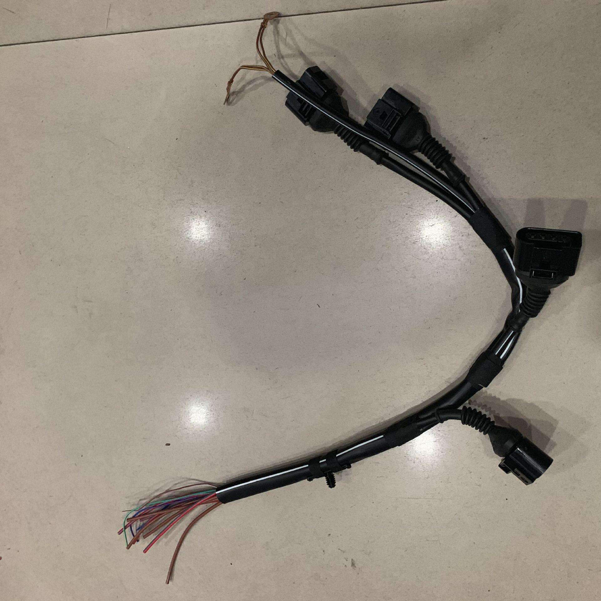 帕萨特B5领驭1.8T点火线圈线速插头A6A4点火线圈线束4B0973724