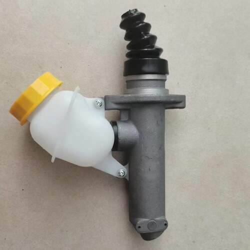 重汽配件 出口 适用于 豪沃A7离合器助力泵