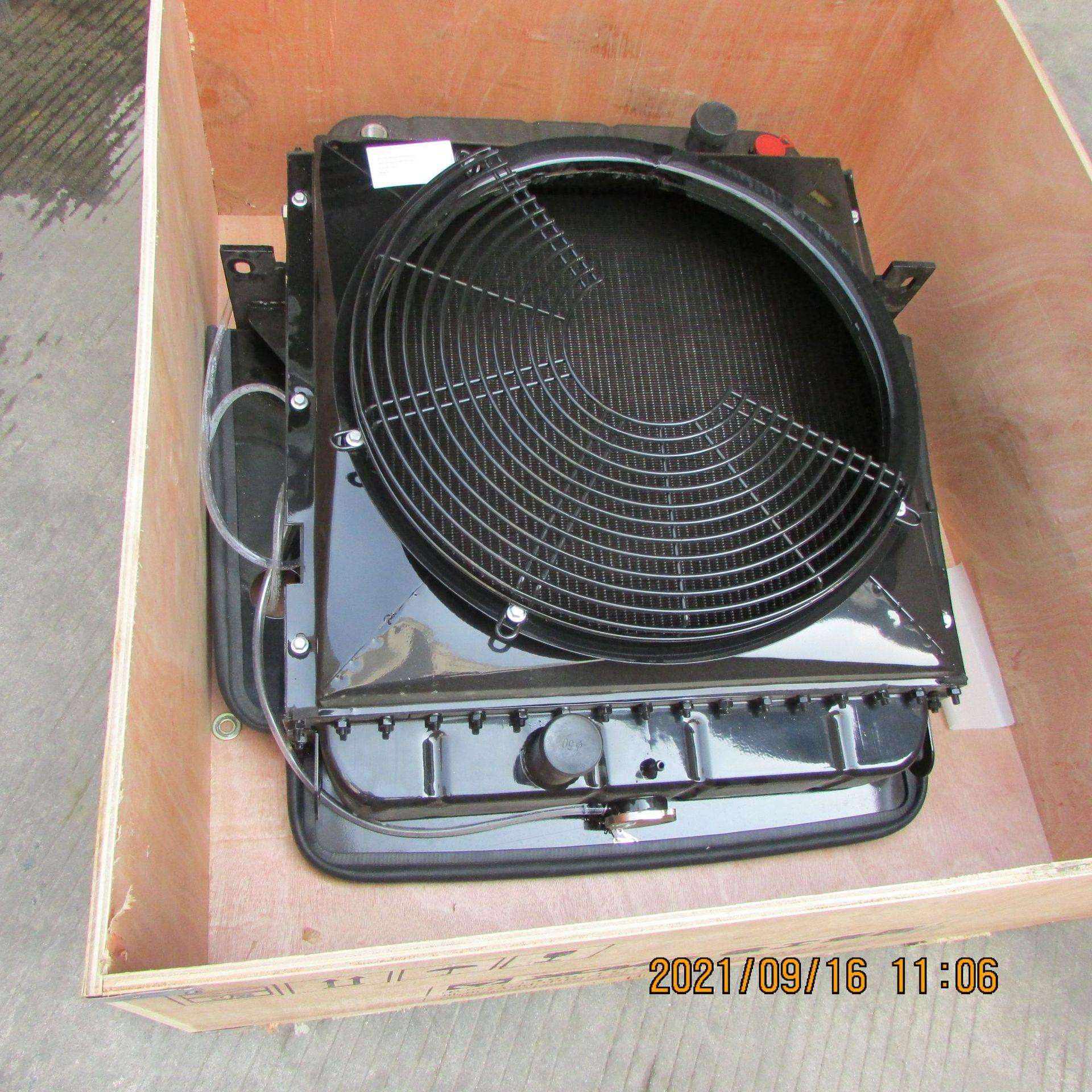 供应徐工XT870挖掘装载机配件402204416-XT870S.1.1.1散热器