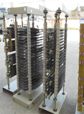 电阻器RT52-225M-8/2大功率耐高温 散热性优 电阻温度系数小鲁杯