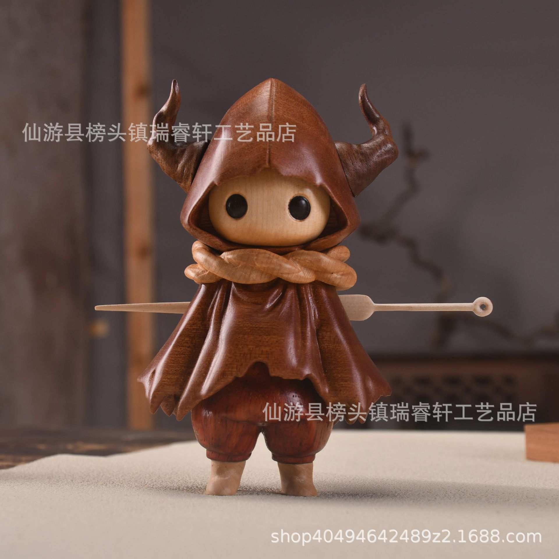 无名剑客桌面摆件孤独的旅行者背剑法师家居木雕高档礼品跨境热卖图片