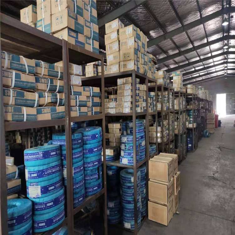 现货供应IKO滑块LWL9C1BCSHS2的尺寸参数内径9外径94厚度22