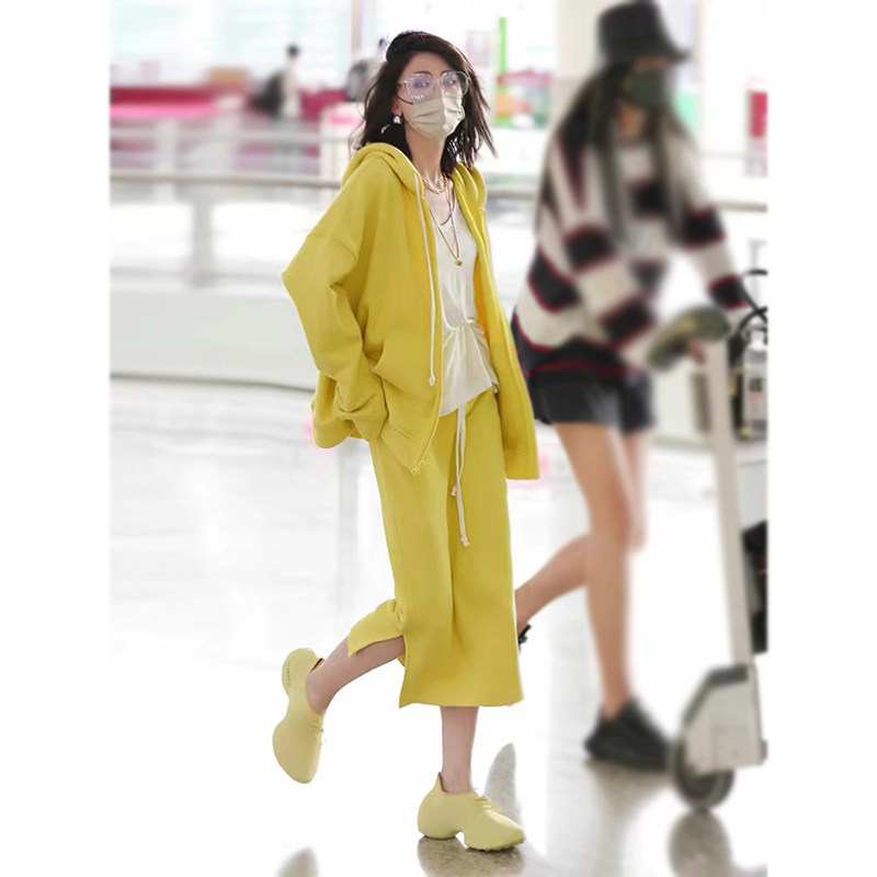 运动套装女2022秋装新款时尚韩版休闲连帽卫衣外套半身长裙两件套