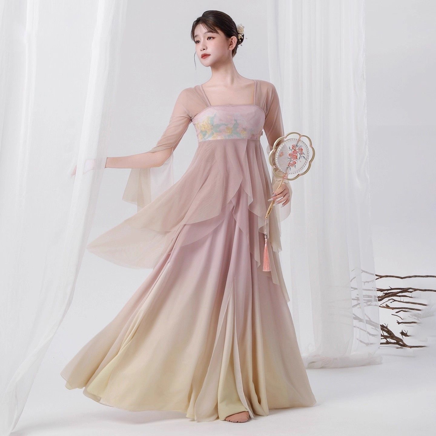 新款古典舞蹈服装中国舞表演服