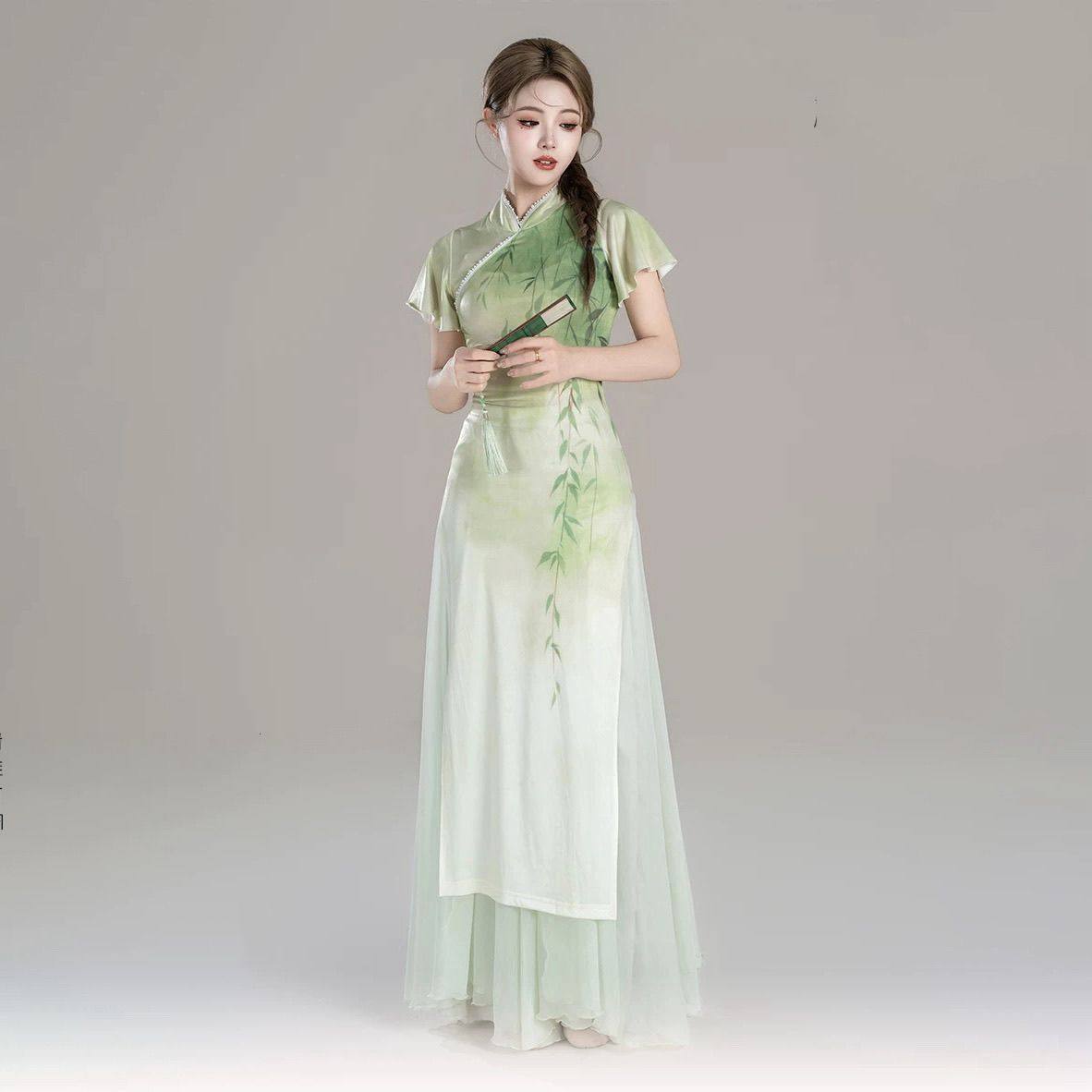 新款古典蹈服国风渐变旗袍表演服