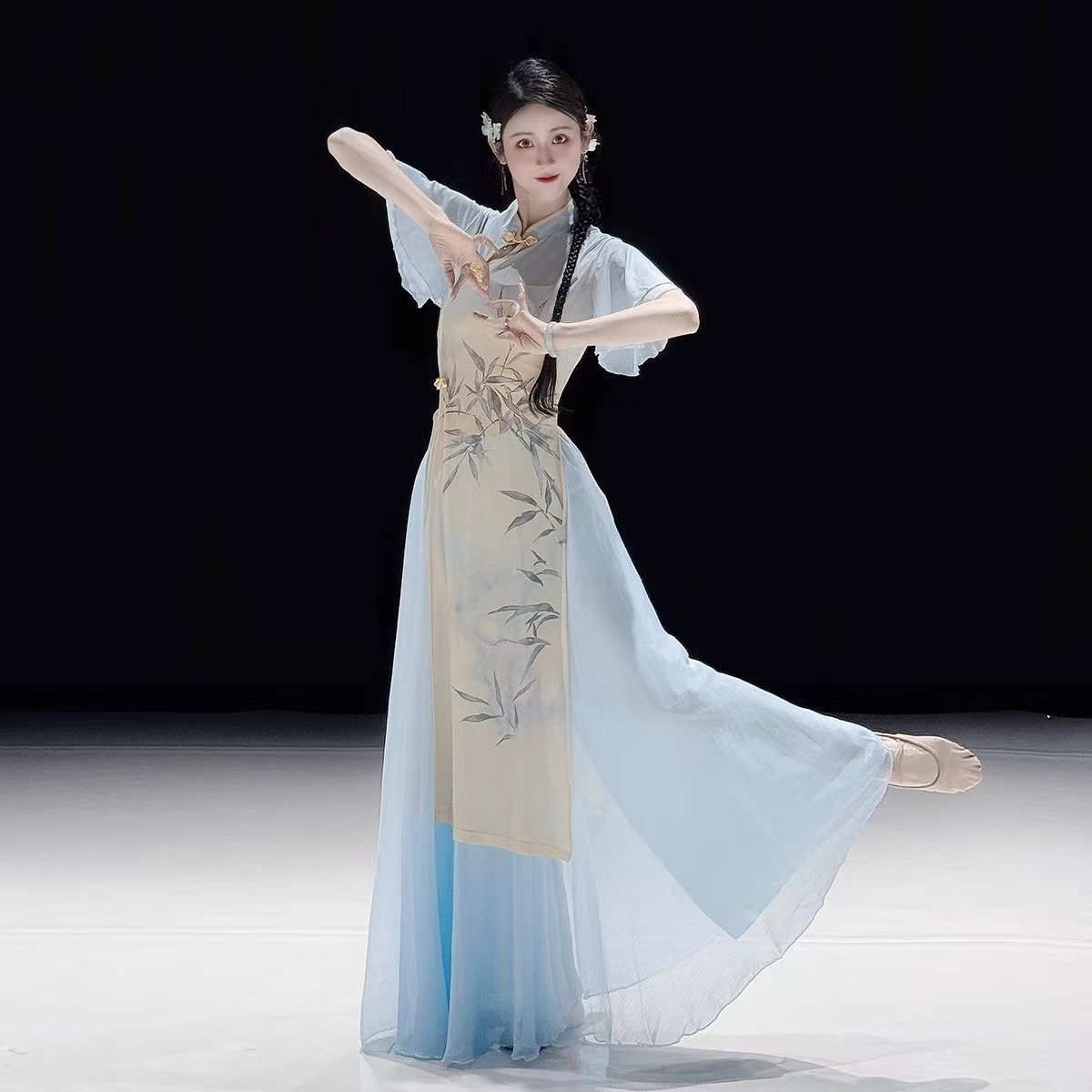 新中式旗袍舞蹈服古典舞表演服