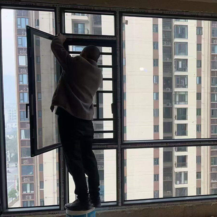 系统平开窗108系列110系列铝型材有伟业铝材伟昌铝材兴发铝材