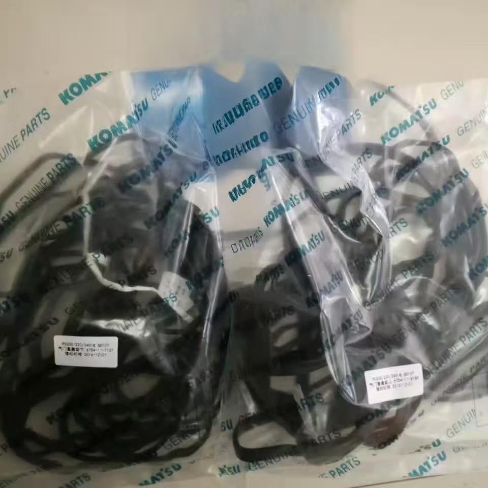 PC200-8气门室盖垫上6754-11-8180 下6754-11-7120