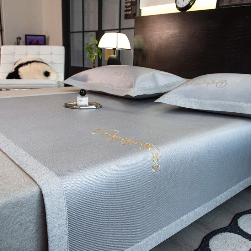 夏季凉感可e水洗冰藤席三件套字母刺绣折叠式床席床笠款空调软席