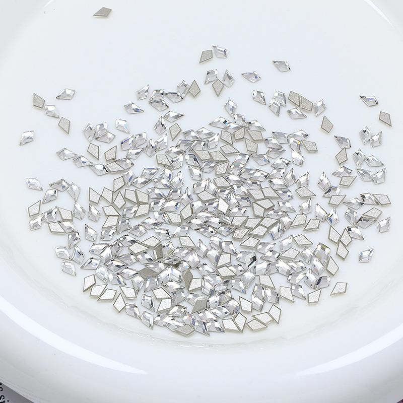 东洲美甲钻迷你风筝平底钻高品质异形钻白色爆闪指甲装饰品