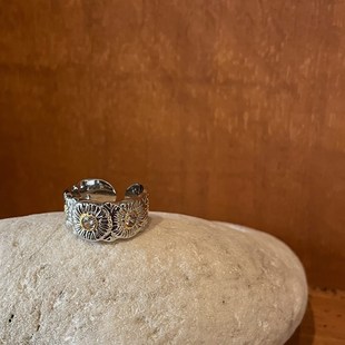 食Z指戒指环女 气质小雏菊镶嵌锆石开口戒指个性 Always 高级感时尚