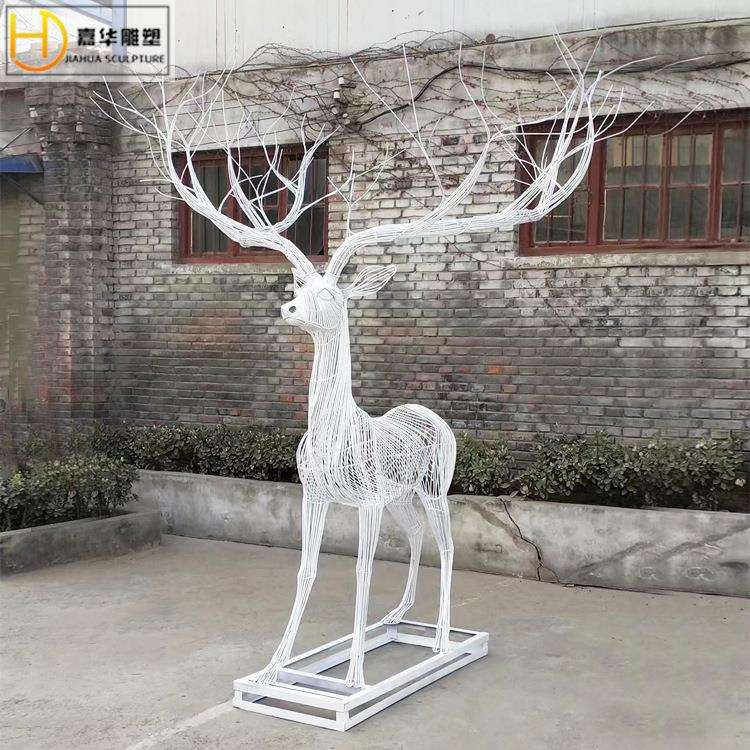铁艺镂空鹿雕塑户外园林景观售楼盘小区绿地草坪不锈钢梅花鹿摆件