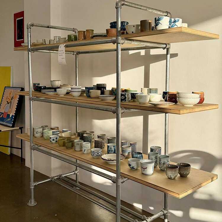 复古书架收纳架精品展示架落地陈列架子美式铁艺海洋板货架置物架