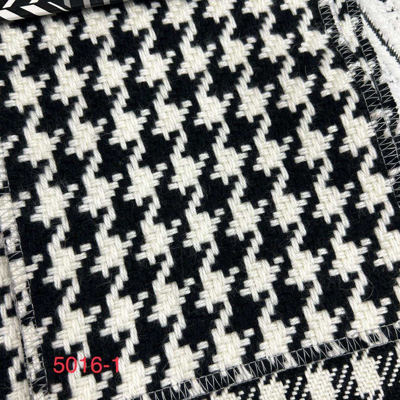 羊绒成分黑白编织千鸟格面料样板房床尾巾面料28%wool72%acylic