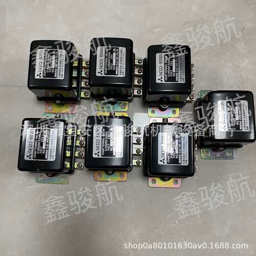 24V继电器04322-50001 0-2500-7440 04322-50001用于三·菱3B40AT