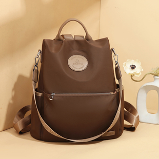 女士外出旅游背包女士双肩旅行轻便2024新款时尚双V肩包女上班通