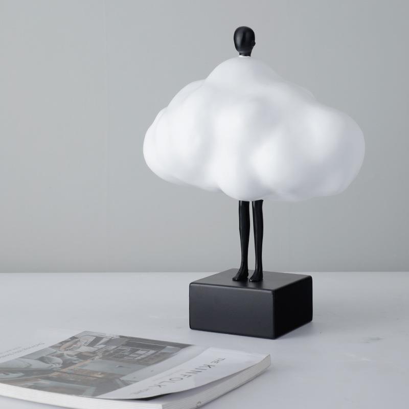 现代简约白色云朵人物摆件金属底座售楼处前台样板房家居装饰品