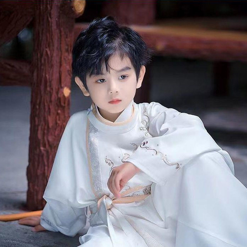 小少爷儿童汉服中国风男童古装服男孩改良唐装新款侠客风表演服白