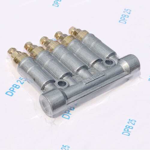 DPB-22 DPB-12 DPB-25 DPB-28 DPB-210 加压式定量注油器 PK10