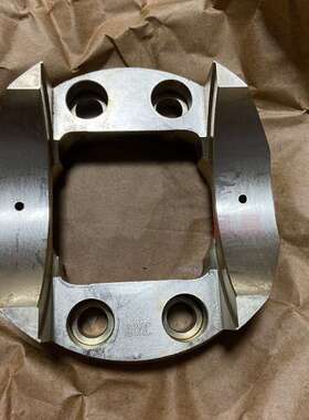 厂家供应液压泵配件挖机液压泵零件PC160LC-7K摇摆座