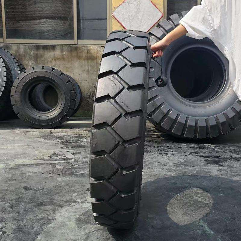 825-20轮胎 叉车工业充气7吨杭叉轮胎加厚耐磨