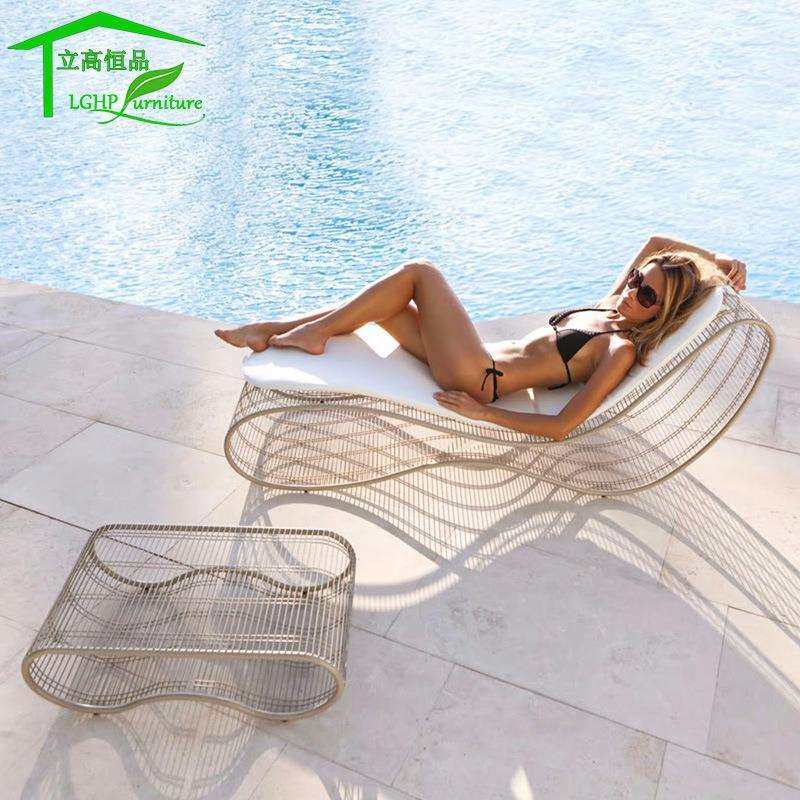 设计师户外躺床室外防水防晒家具度假村酒店不锈钢网红泳池躺椅,电子元器件市场,其它元器件,淘宝优惠券,粉丝福利购,淘宝优惠卷