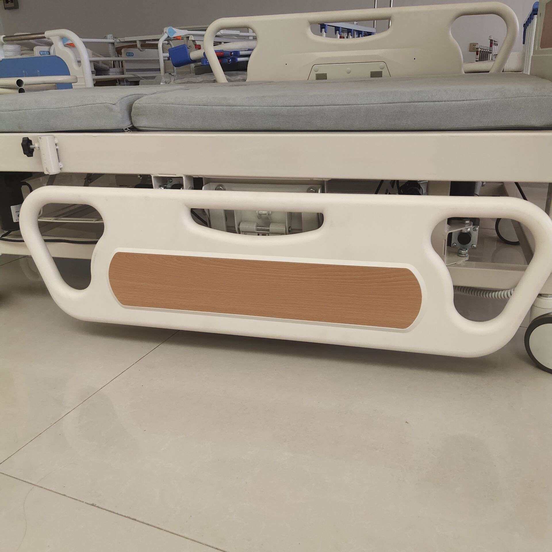 厂家PP塑料病床护栏护理床围栏分体式床栏防摔安全床边床防撞