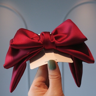 在逃公主缎面红色大蝴蝶结头饰儿童精致颅顶发夹后脑勺气质弹簧夹